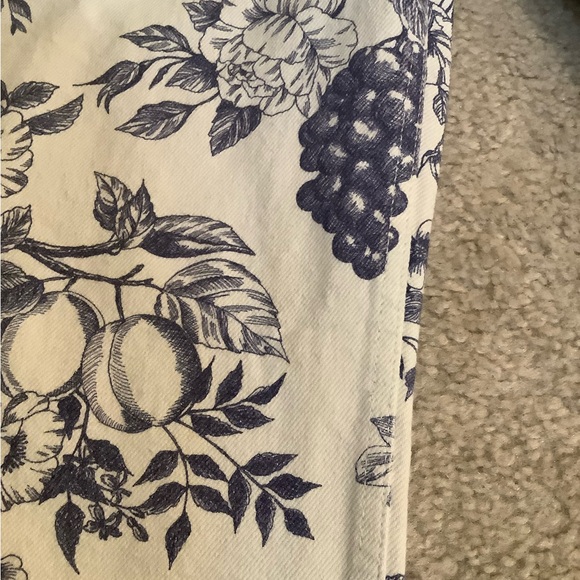 Reformation Jeans Cynthia Toile High Rise Straight White & Blue Size 27/4 small - Picture 2 of 13